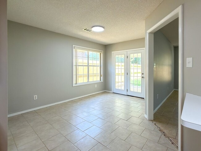 Photo - 6409 Fallstone Rd