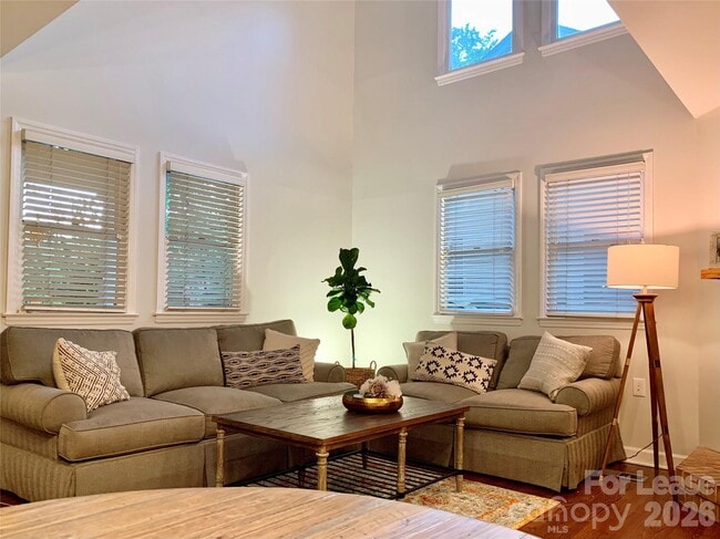 Photo - 815 Lexington Ave Unit A
