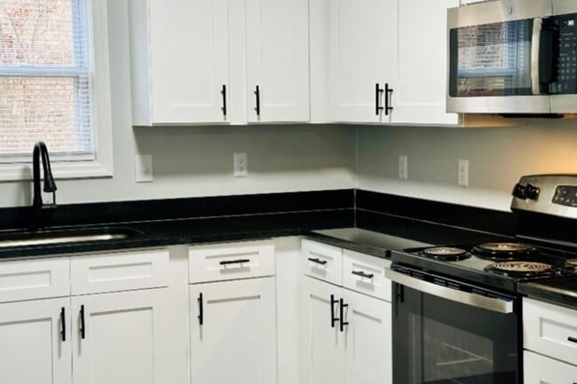 Building Photo - Stapleton