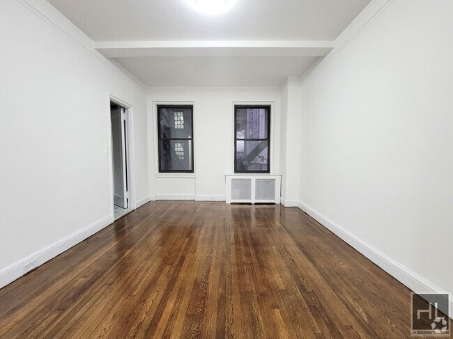 Building Photo - NO FEE One Bed in Midtown East! Won't Stay... Rental