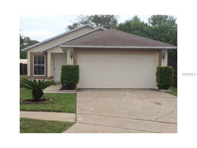 Quaint 3/2 Home Near Waterford Lakes - Quaint 3/2 Home Near Waterford Lakes