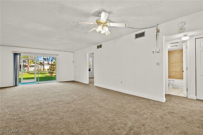 Photo - 7068 Nantucket Cir Unit 3