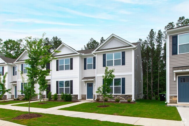 Building Photo - 3-Bedroom Townhome Serenity in Wendell, NC!