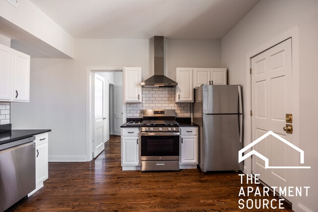 Photo - 2842 W Augusta Blvd Unit 2E