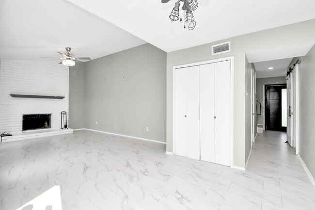 Photo - 20423 Blue Juniper Dr