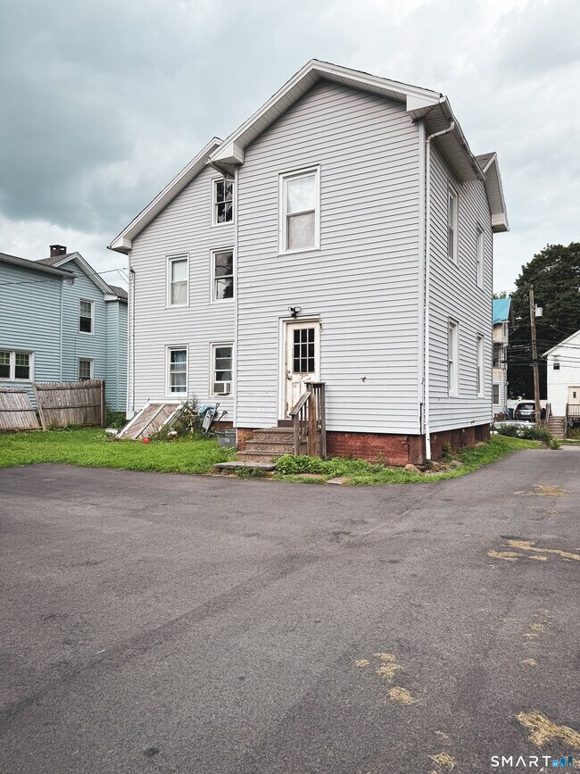 Photo - 18 S 1st St