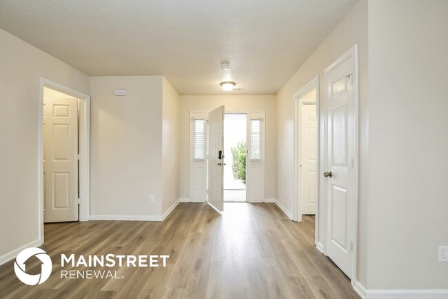 Photo - 3612 Markham Rd