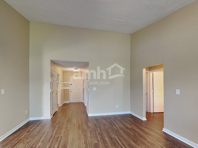 Photo - 9892 Cedarstone Ln