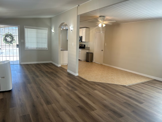 Photo - 15327 Pimenta Ave