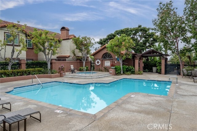 Photo - 68 Flor De Sol