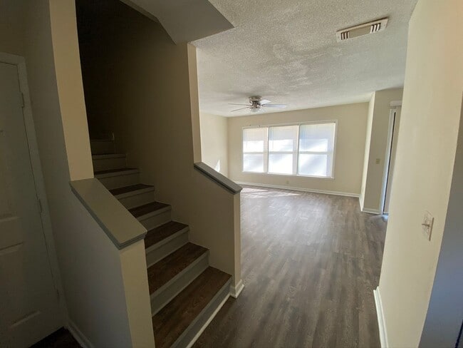 Photo - 201 Westbrooke Court #11 (Westbrooke Townhomes)