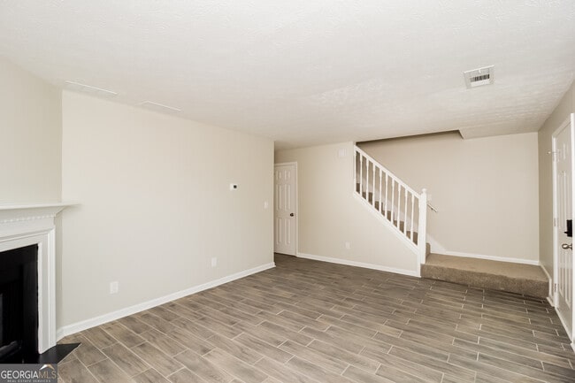 Photo - 7985 E Field Dr