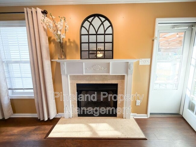 Photo - 215 Americana Dr