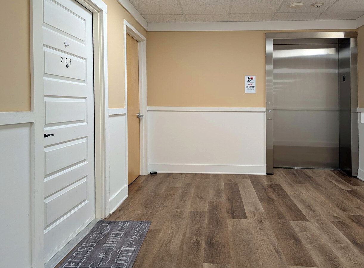 Photo - 9 Town Center at Wantage Unidad 9-206