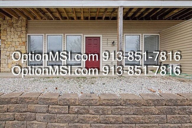 Photo - Charming & Spacious 2-Bed / 2-Bath Apartment in Gladstone