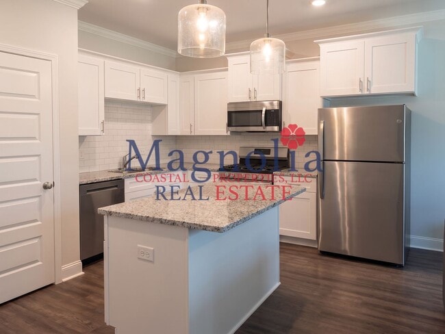 Photo - 3 Bedroom 2.5 Bathroom Townhome in Richmond Hill, GA