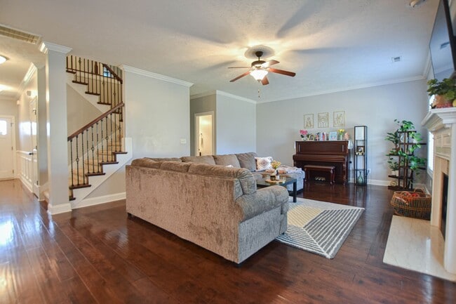 Photo - Pet Friendly Four Bedroom with Bonus!