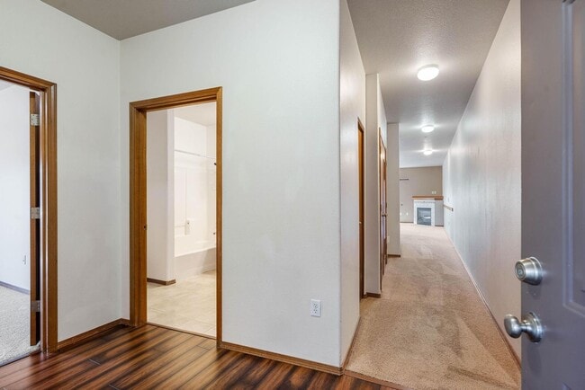 Photo - Immaculate 2-bdrm/2-bath, 2nd-floor, corner-unit condo in Bethany Village. In-unit laundry, deed...