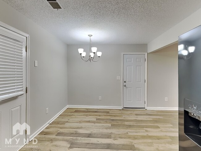 Photo - 149 Oakland Blvd