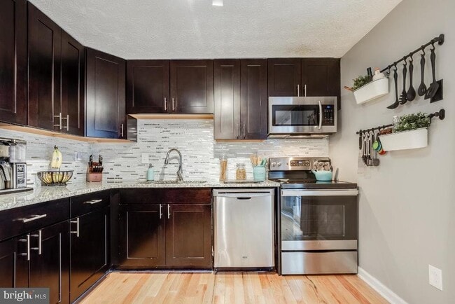 Photo - 8280 Wold Den Ct