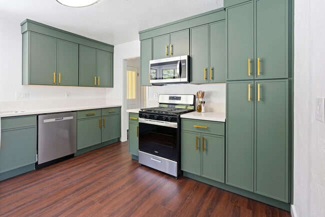 Photo - 23855 Zuger Dr