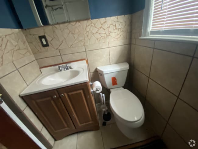 Building Photo - 3948 Singer Dr Rental