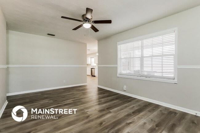 Photo - 3813 W Elmwood Terrace