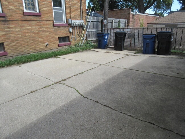 Photo - 2615 Taylor Ave