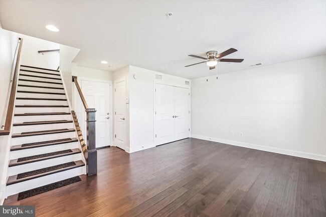 Photo - 4709 Van Buren St