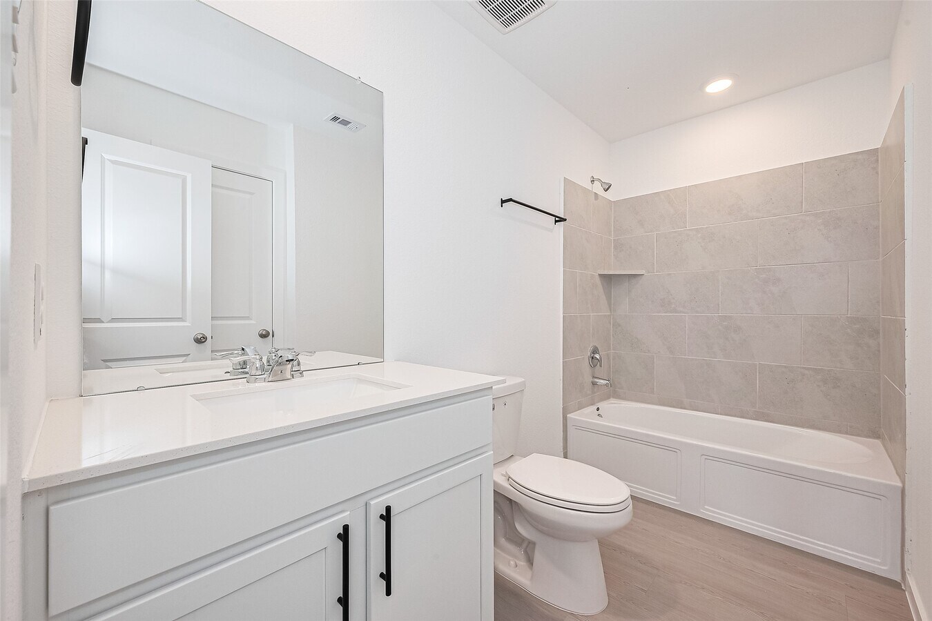 Photo - 26615 Coast Redwood Dr