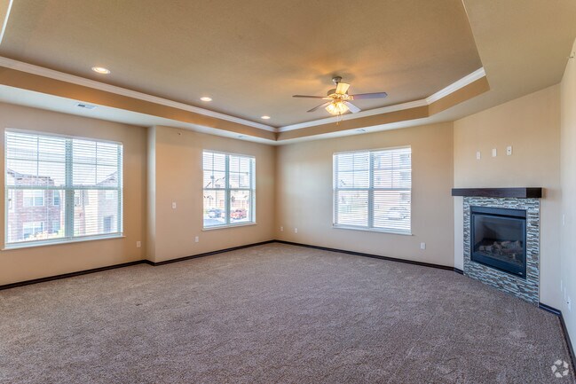 2BR, 2BA - Renoir - Villas at the Plaza