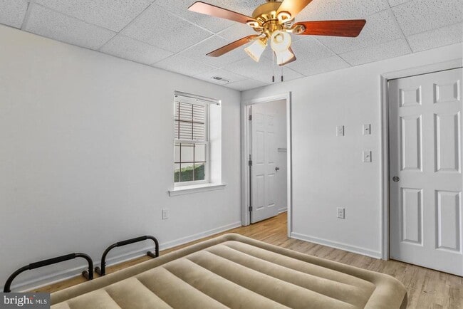 1125 Ewell St