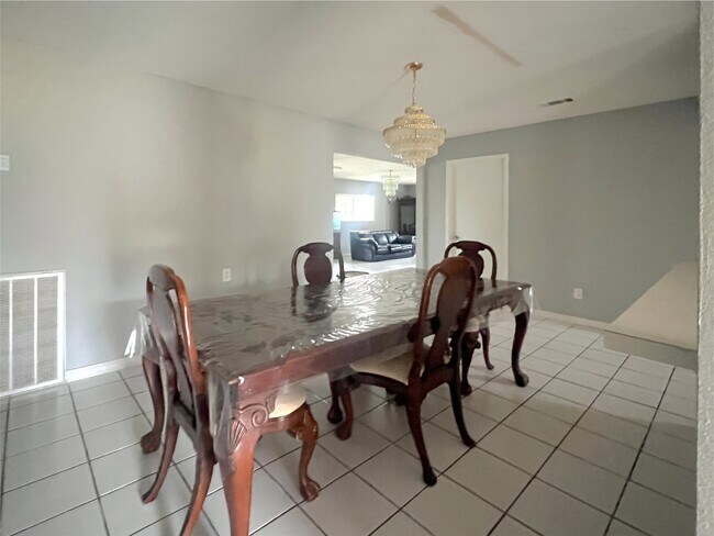 Photo - 13522 Hollypark Dr