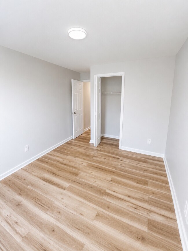 Photo - 2538 E Fayette St