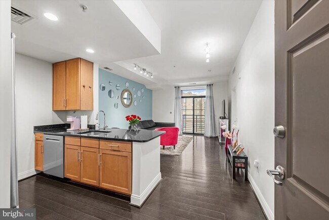 Photo - 1111 Oronoco St Unit 532