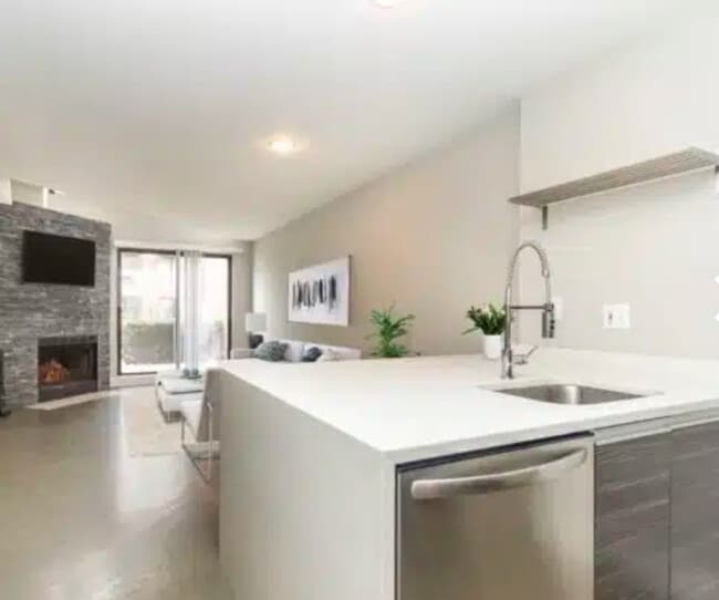 Photo - 934 W Grace St