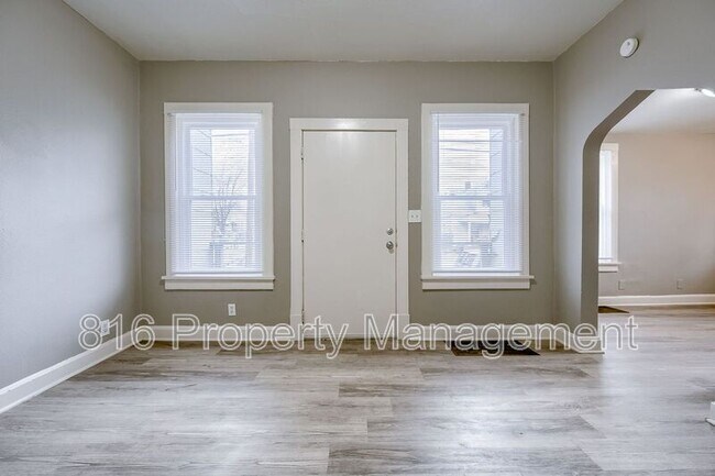 Photo - 5701 Anderson Ave