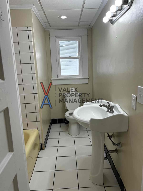 Photo - 2649 Olyphant Ave Unidad 2