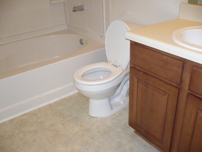 Photo - 11102 Waldrop Pl