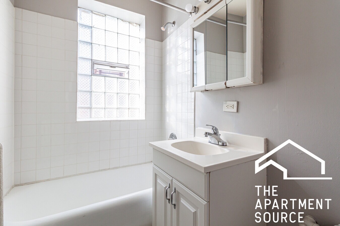 Photo - 1050 W George St Unidad 308