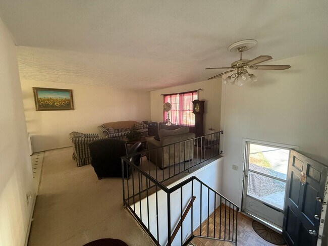 Photo - 258 Plantation Rd SW