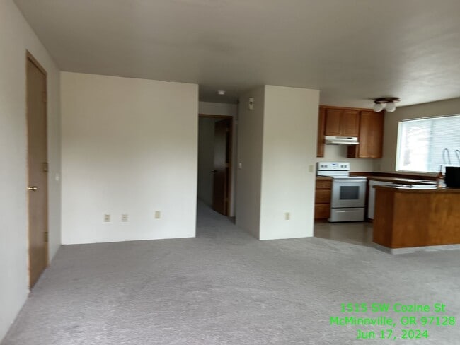 Photo - 1515 SW Cozine St