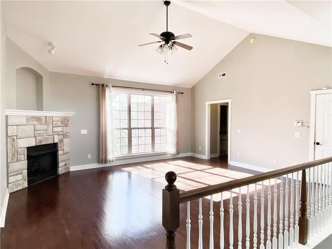 Photo - 1806 NW Mustang Ave