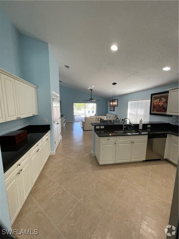 Building Photo - 15817 Beachcomber Ave Rental