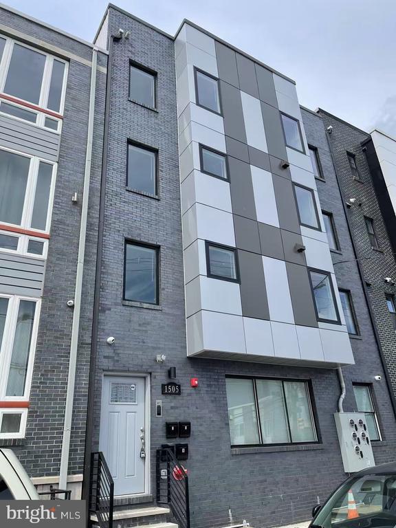 Building Photo - 1505 Parrish St Unit A Rental