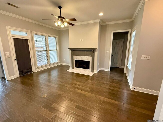 Photo - 10408 Springtree Ave