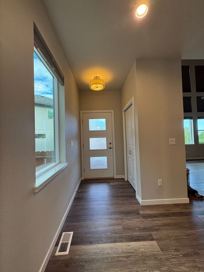Photo - Stunning home in desirable Eagle River neighborhood
