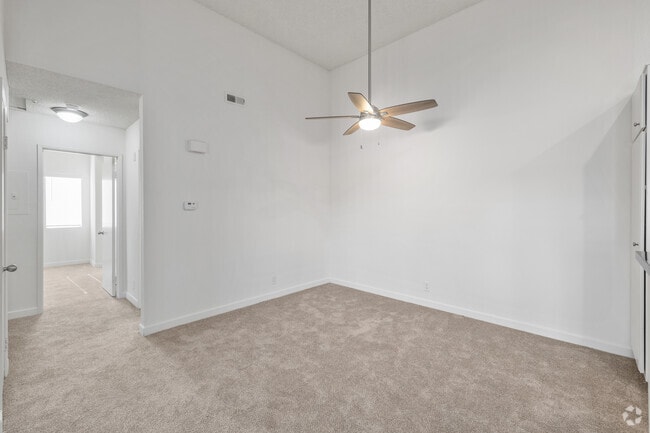 2BR, 2BA - 950SF - Dining Room