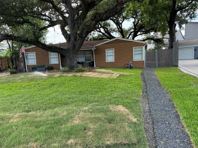 Building Photo - 6944 Burgess St