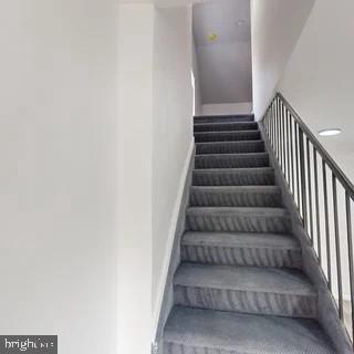 Photo - 24 S Warren St